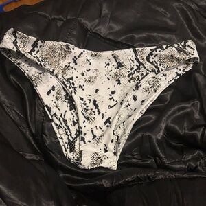 SHEIN Black and White Bikini Bottom